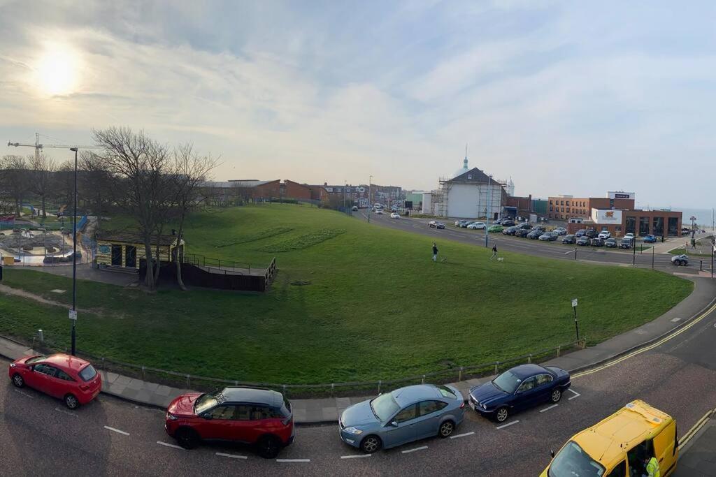 Hightide Seaside Apartment With Beach & Spanish City Views Whitley Bay Exterior photo